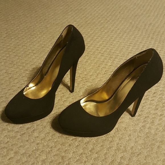 Heels - Picture 1 of 4